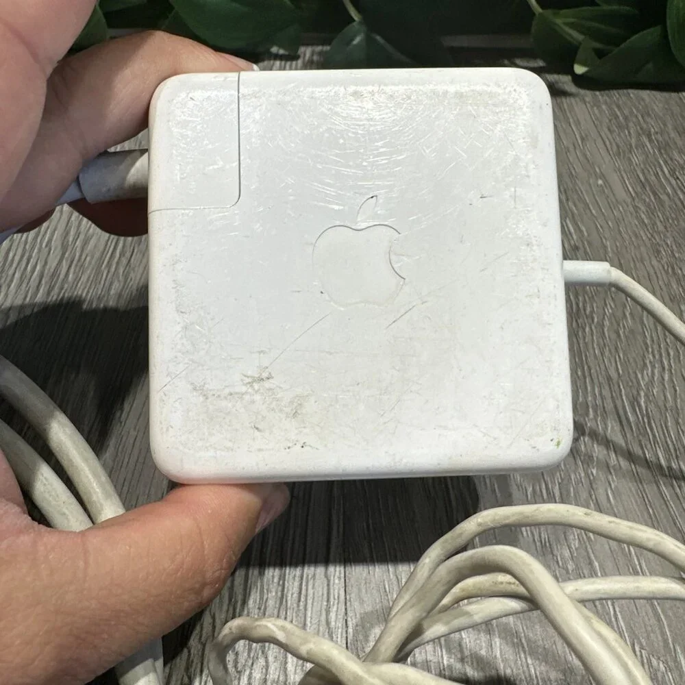 Apple MagSafe Power Adapter A1343 A7